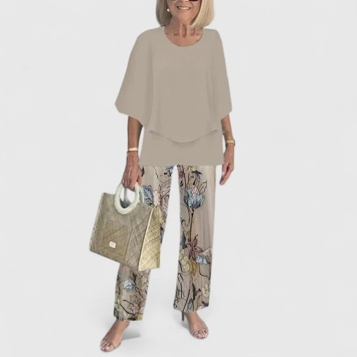 Set Due Pezzi Donna Velluto Smanicato Slim Fit con Bottoni Elegante