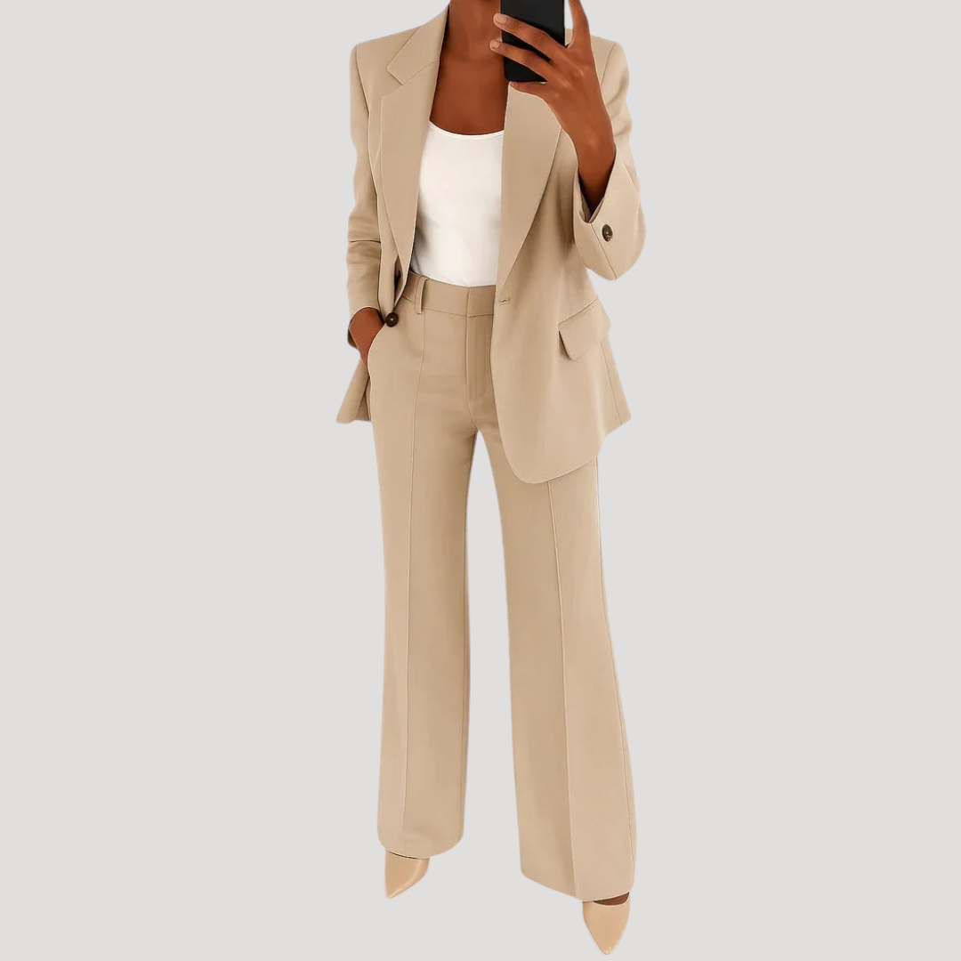 Completo Donna Smart Seta Smanicato Slim Fit con Bottoni Elegante
