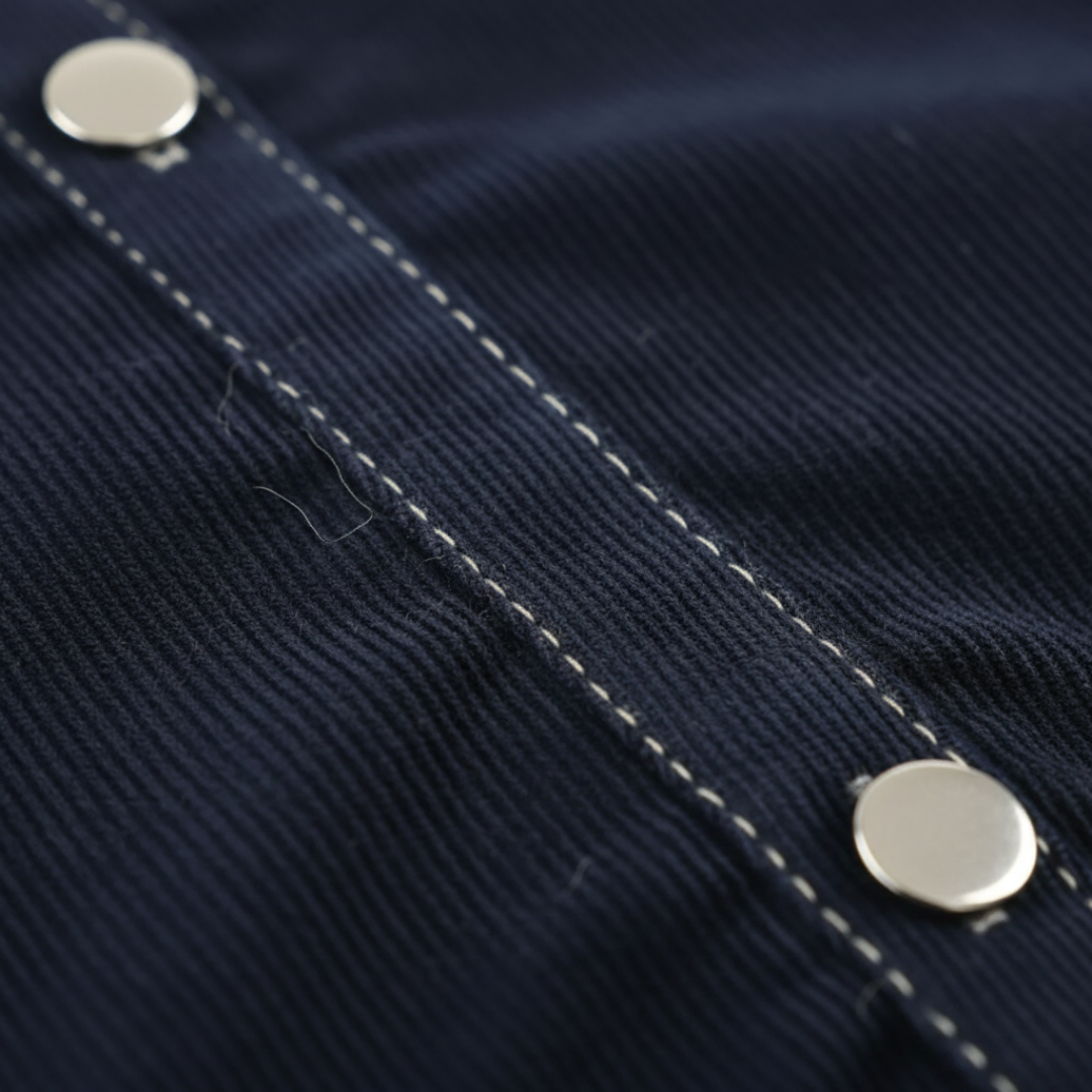 Abito Midi con Bottoni Frontali e Tasche Applicate