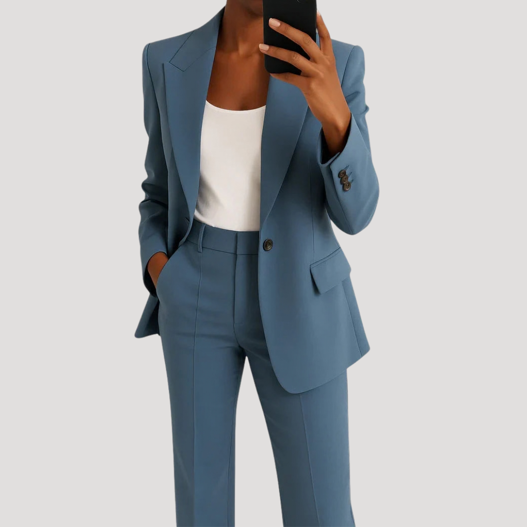 Completo Donna Smart Seta Smanicato Slim Fit con Bottoni Elegante