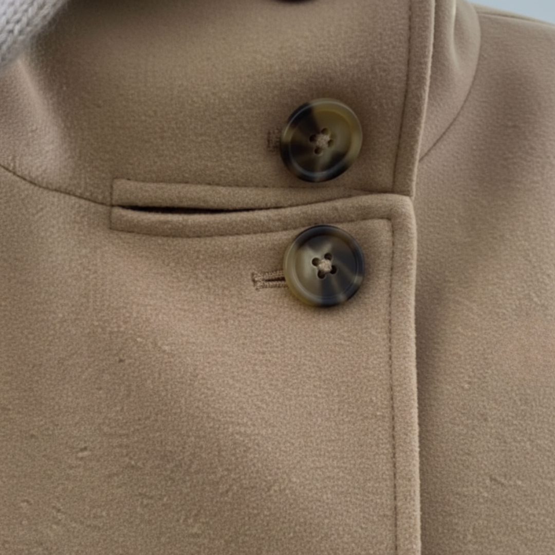 Cappotto Donna con Collo Alto e Bottoni
