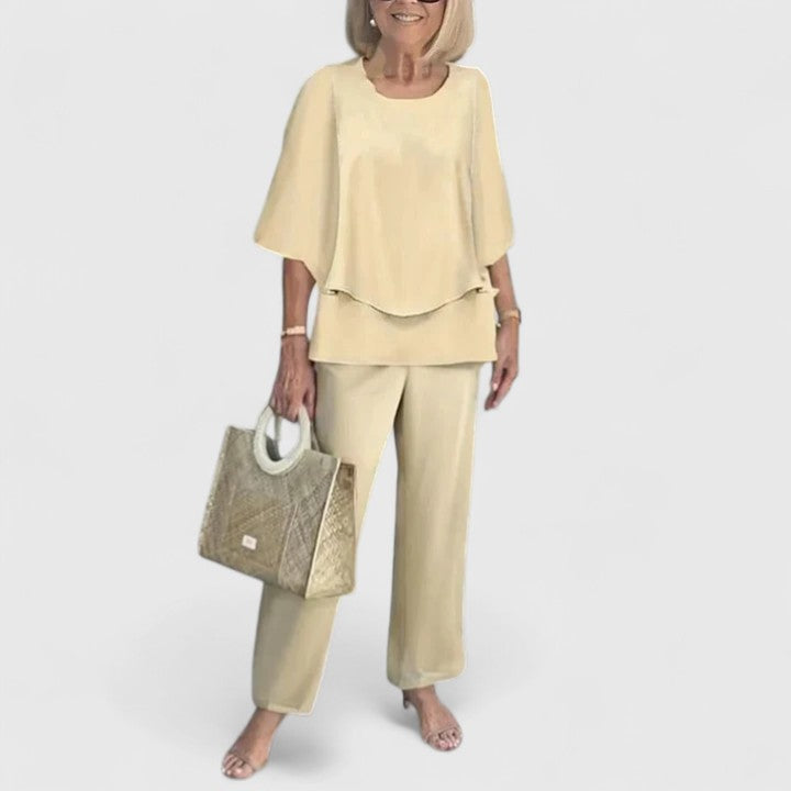 Set Due Pezzi Donna Velluto Smanicato Slim Fit con Bottoni Elegante