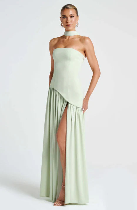 Abito Donna Maxi In Seta Senza Spalline Smanicato Fluido