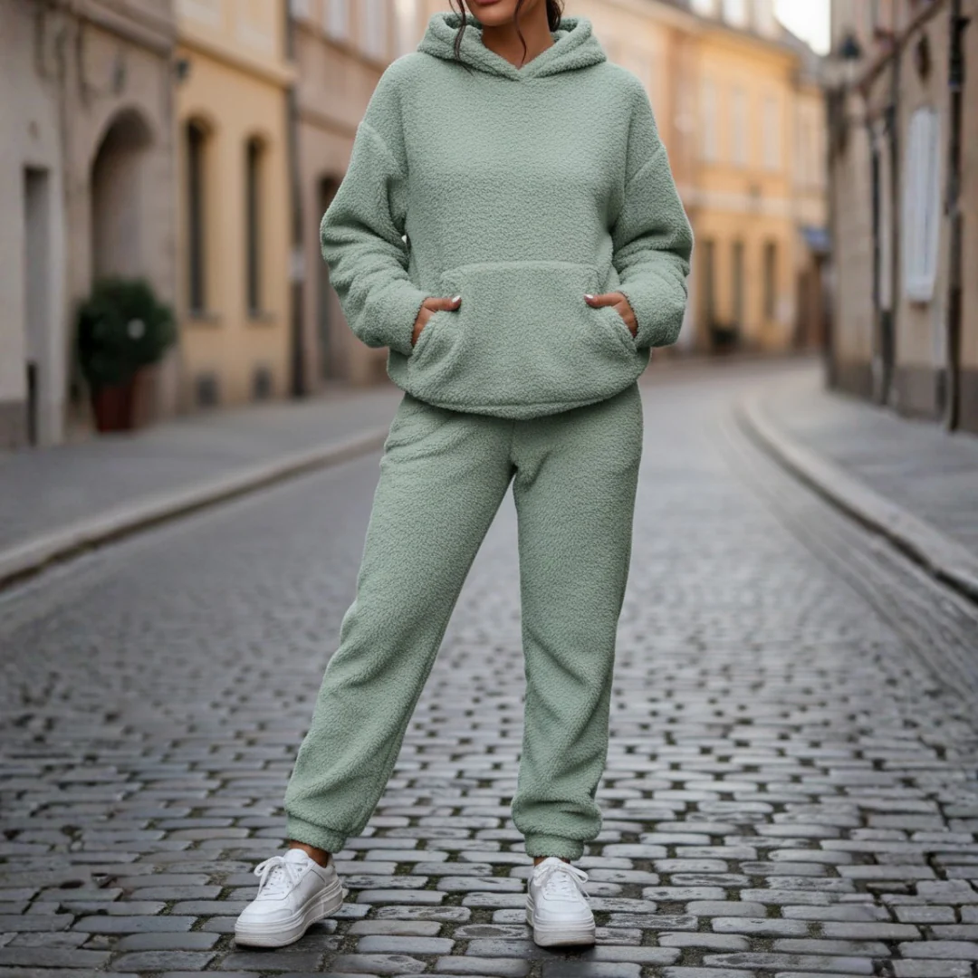 Set Donna in Pile con Cappuccio
