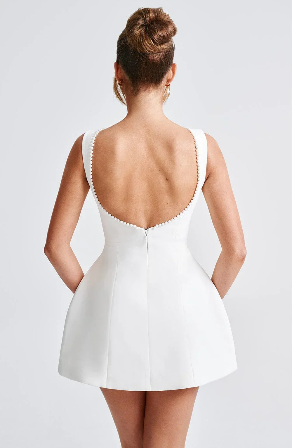 Abito Donna Raso Smanicato con Nœud Decorativo